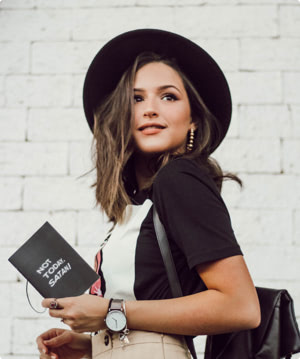 disruptivo pdejnCbAyxU unsplash - Rays of Worship